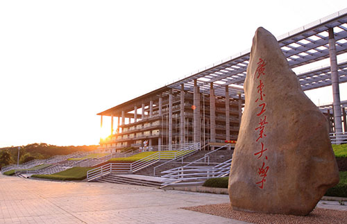 《苍翼之刃》强势入校园 掀大学格斗风潮