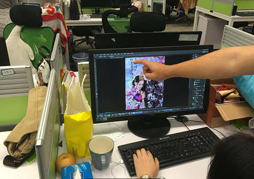 阿娇携手男星代言《超凡三国》内部照流出