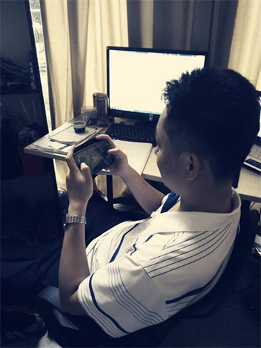 制作人的一天，见证《魅影传说》成长过程