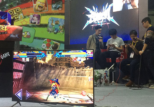 《苍翼之刃》萤火虫漫展舞台上演最激情PK