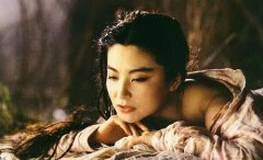 《白发魔女传》中，练霓裳和卓一航最终在一起