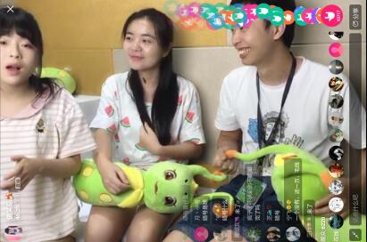 《花千骨》周年特别直播，资深美女玩家现场撕