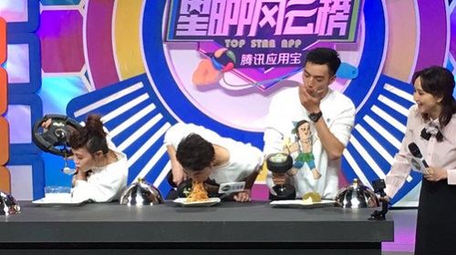  葫芦七兄弟各显神通 女神胡静现场助阵